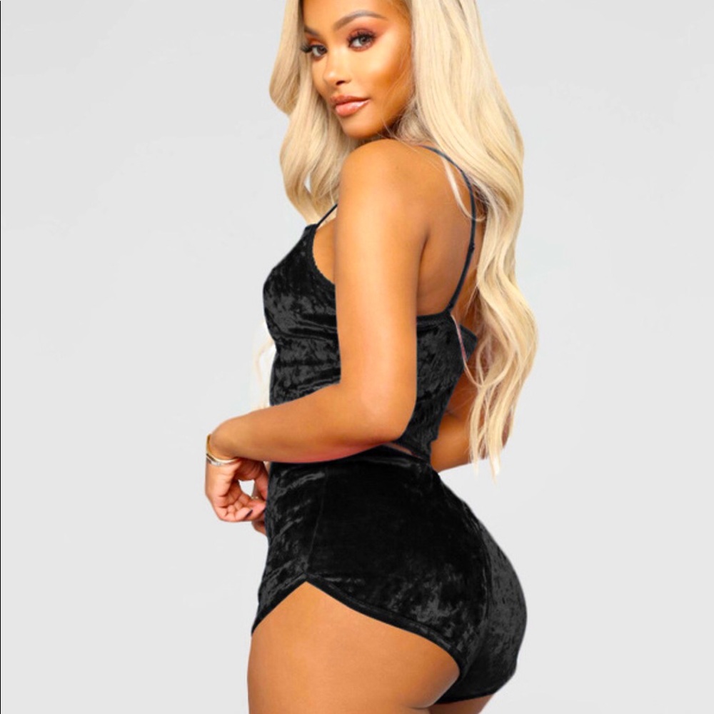 Sassy Velour Lounge Set 🚨ЅΑℓЄ🚨